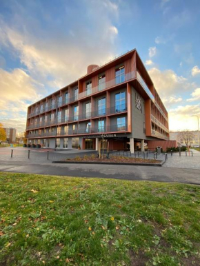 Campus House by Larsen